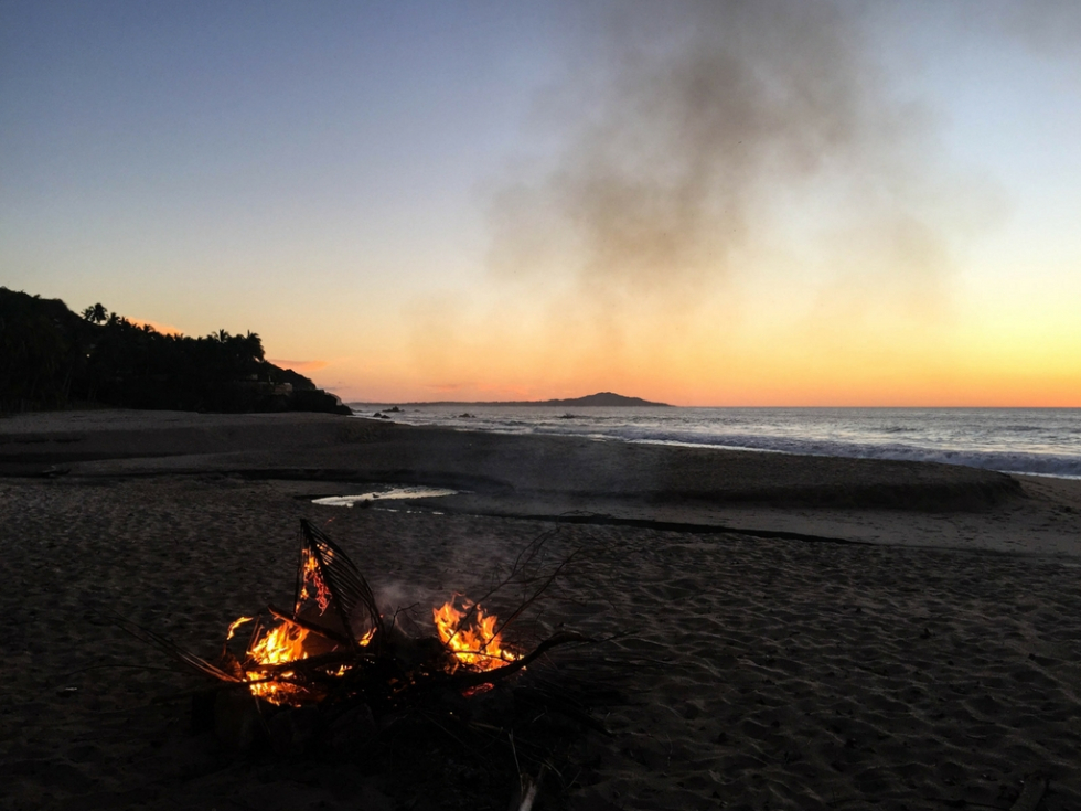 bonfire-during-sunset